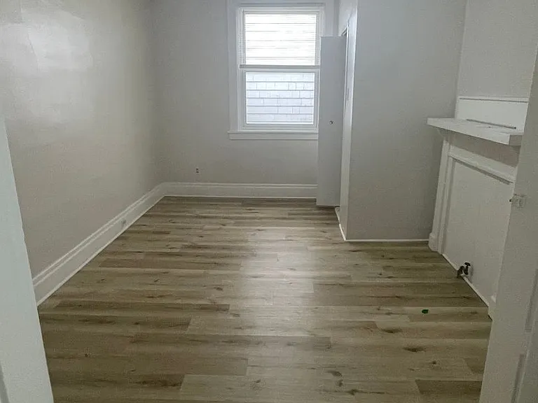 208-212 Brighton Road — Photo 10
