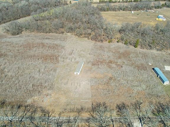 3rd image of 2 Gray Bottom Rd