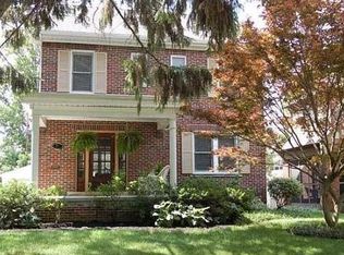 71 Acton Rd, Columbus, OH 43214