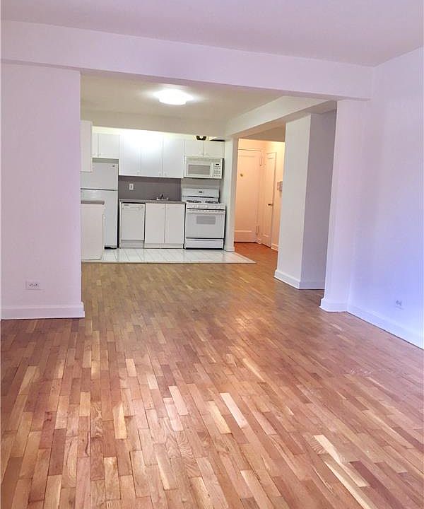 1st image of 13725 83rd Ave APT 3X