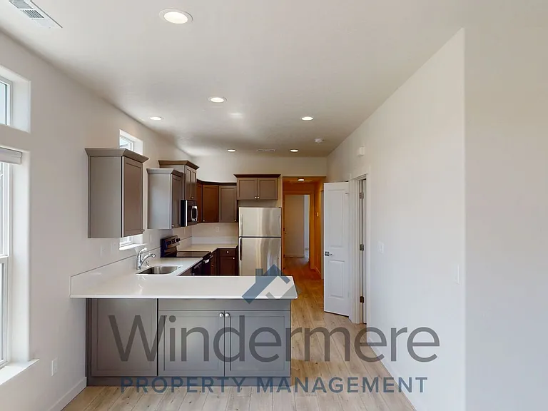 Avery Estates — Photo 29