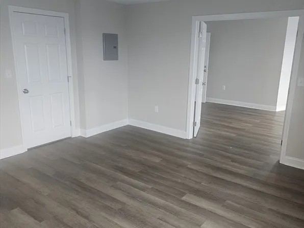 13 Flume Rd #1, Gloucester, MA 01930