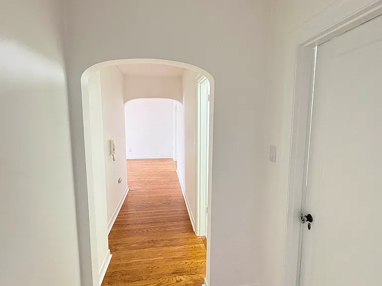 325 Summit Ave E #12 — Photo 20