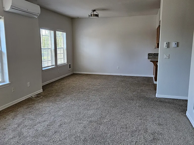 554 NW 3rd Ave — Photo 8