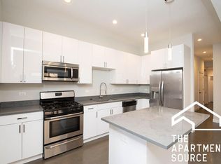2152 W Division St #1001, Chicago, IL 60622
