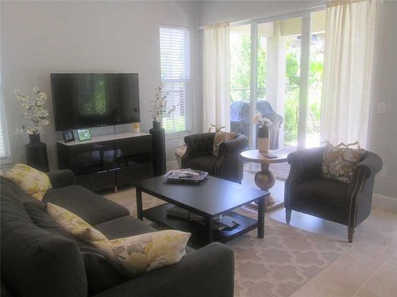 5th image of 10535 NW 36th St