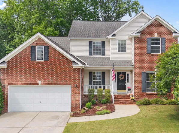 2419 Hidden Meadow Dr, Fuquay Varina, NC 27526