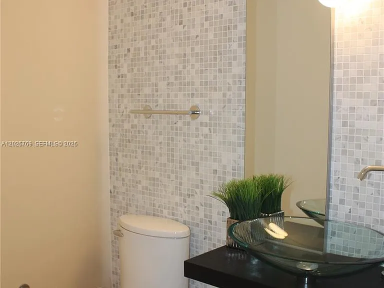 200 Biscayne Boulevard Way #4211 — Photo 2