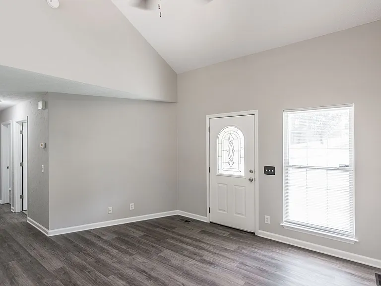 108 Longview Dr — Photo 7