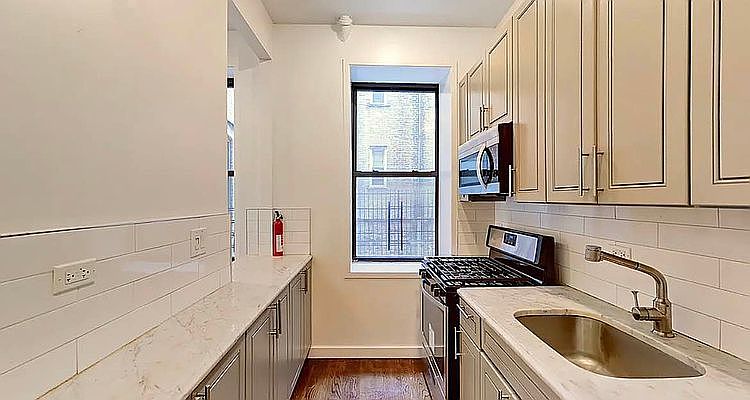1st image of 1011 Union St Floor 2