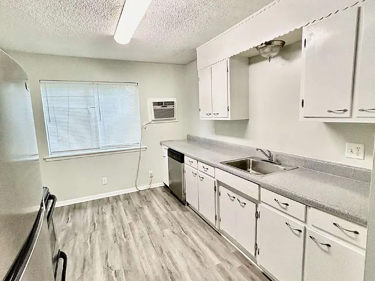 205 Valley View Ave #4 — Photo 21
