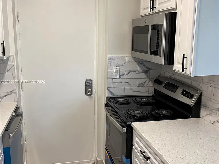 455 S Pine Island Rd #110C — Photo 5