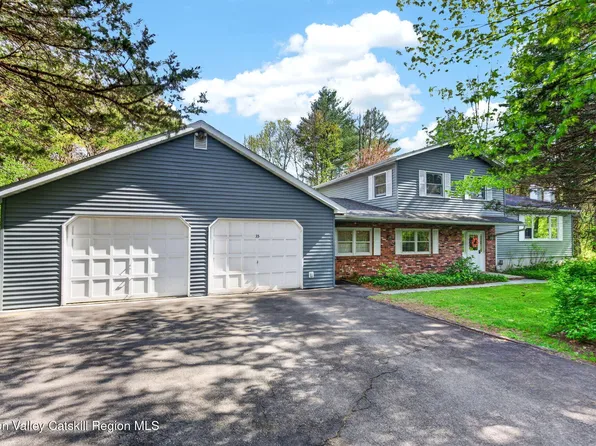 35 Cedar Ridge Road, Stone Ridge, NY 12484