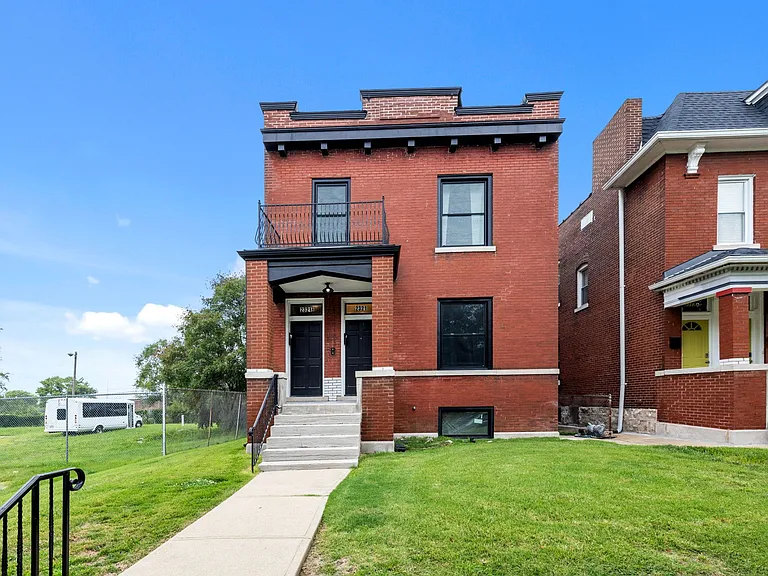 2321 Russell Blvd #1STFLOOR — Photo 3