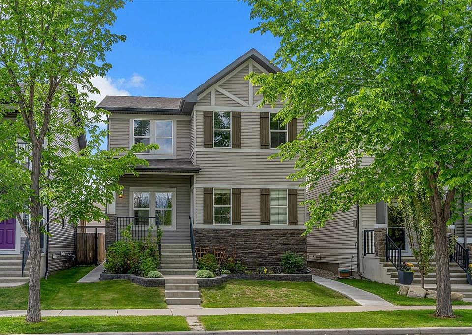 1st image of 240 E Elgin Meadows Way SE