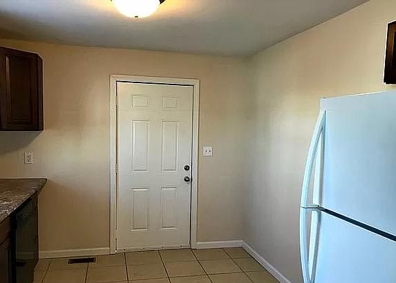 3rd image of 1308 Negley Ave