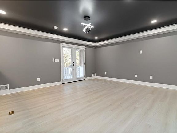 4th image of 1775 Danrich Dr