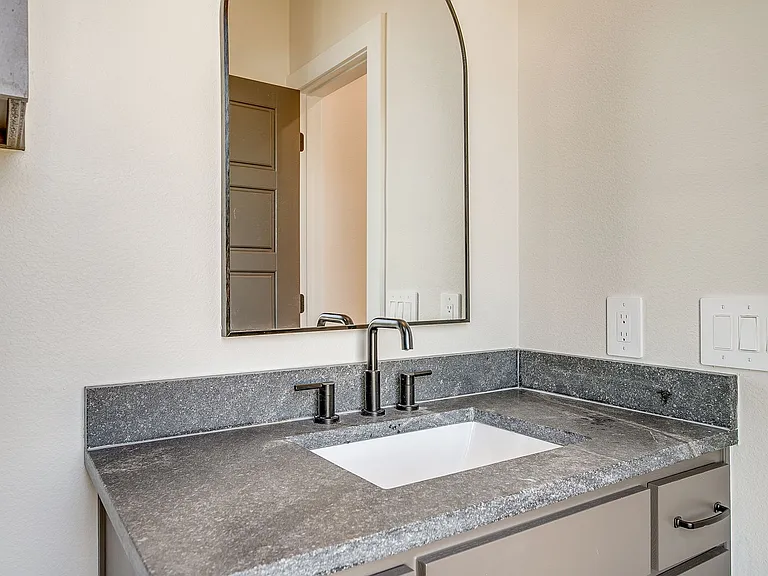 2820 Weisenberger St #110 — Photo 18