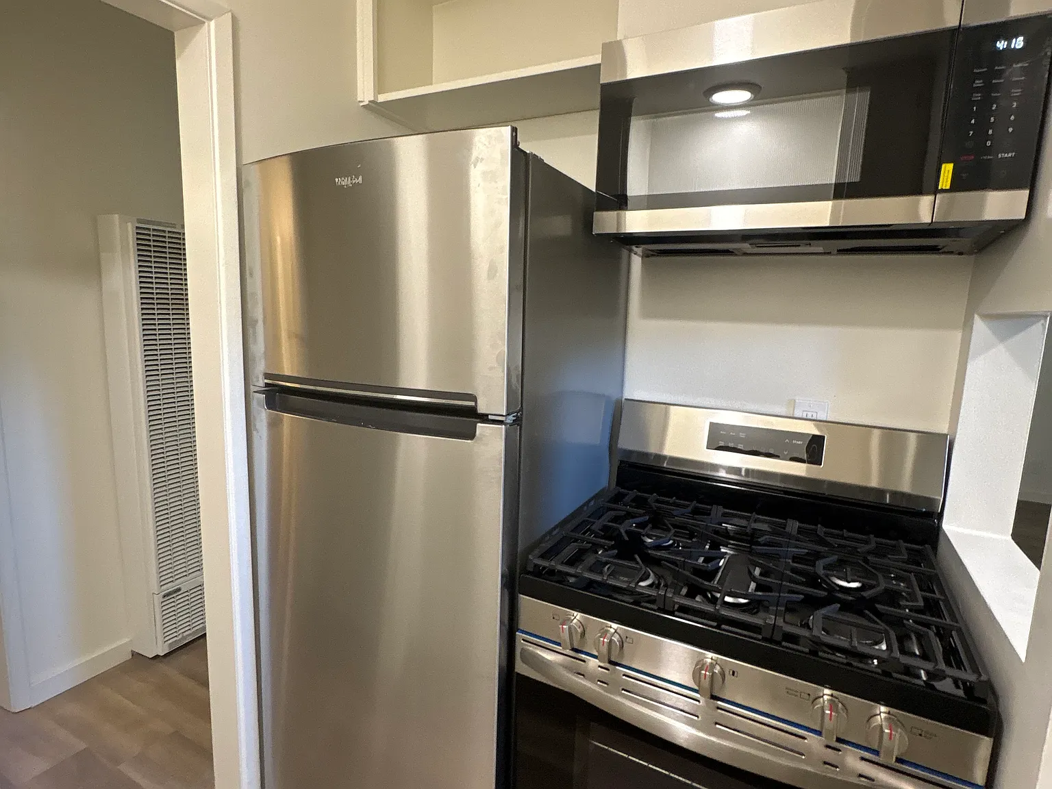 1 bed, $2,375 — Photo 3