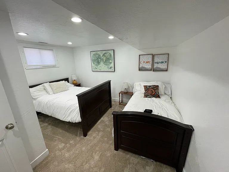 9949 S Sego Lily Dr — Photo 39