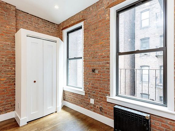 3rd image of 244 W 22nd St #11