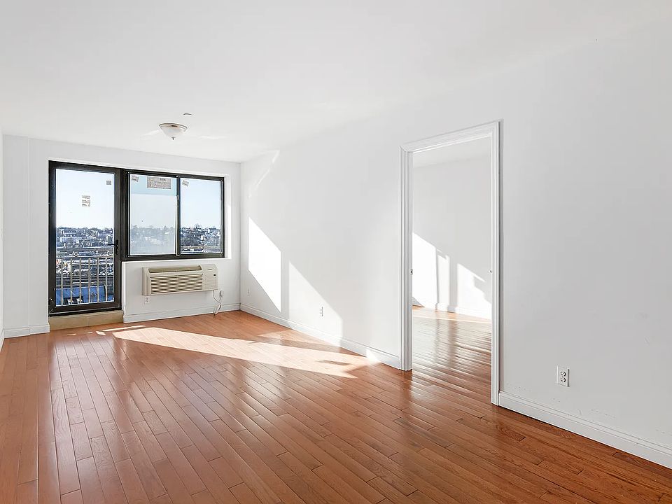 7026 Queens Blvd 7E, Woodside, NY 11377 Zillow