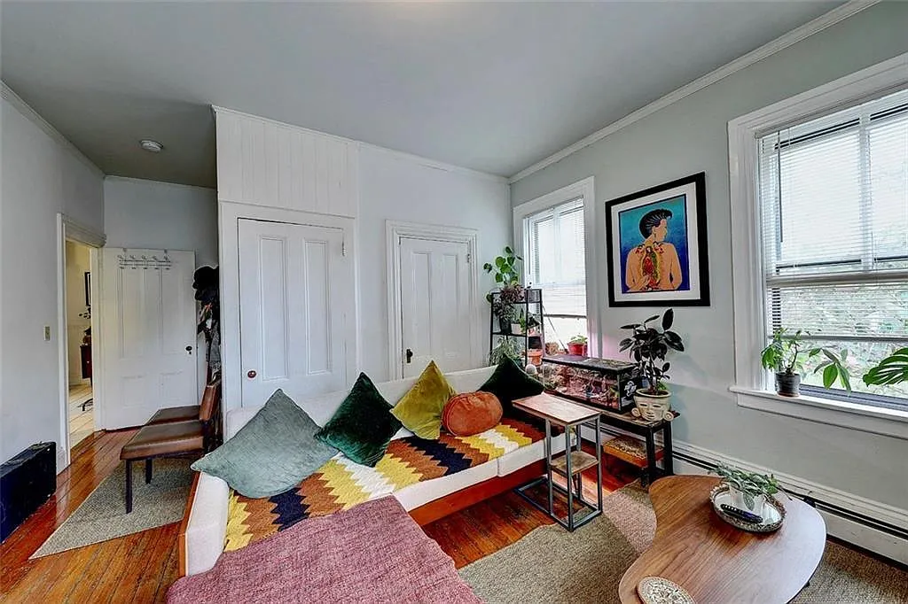 2 bed, 980 sqft, $1,800 — Photo 2