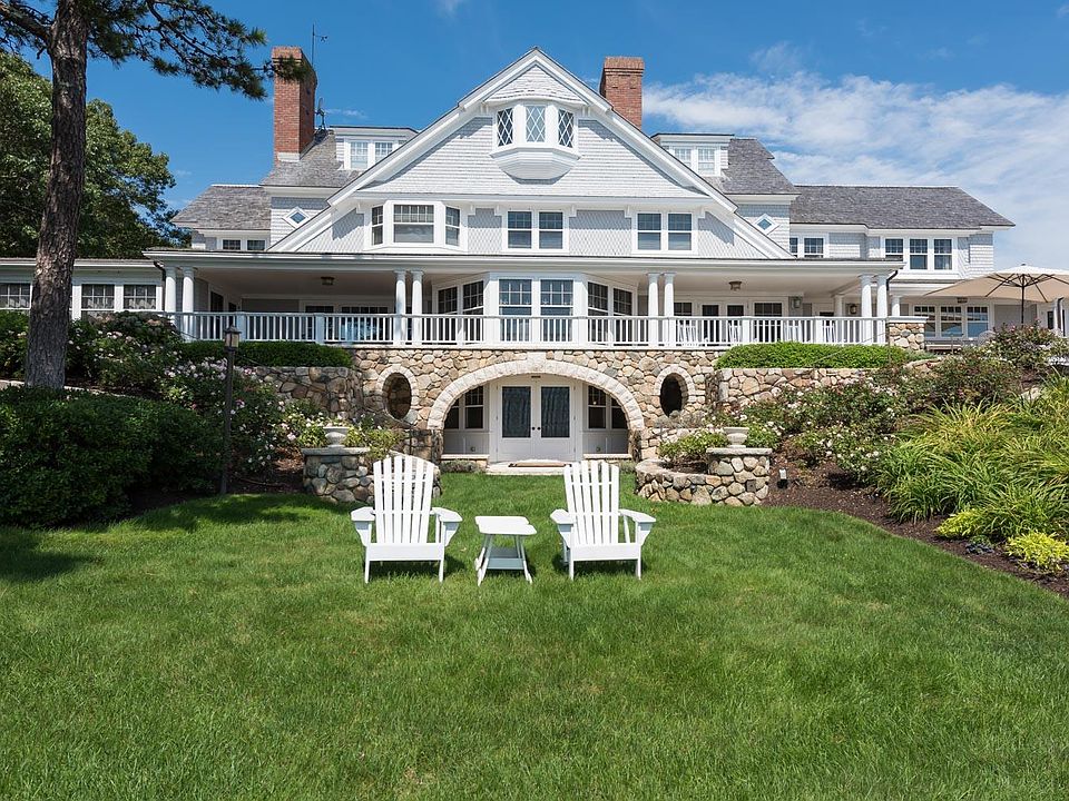 1424 Main Street, Cotuit, MA 02635 Zillow