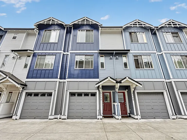 2172 Yakima Ct — Photo 1