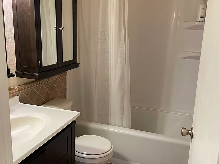 1021 E Harrington Way — Photo 1