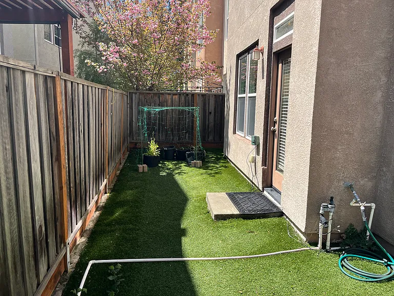 3336 Chartwell St — Photo 15