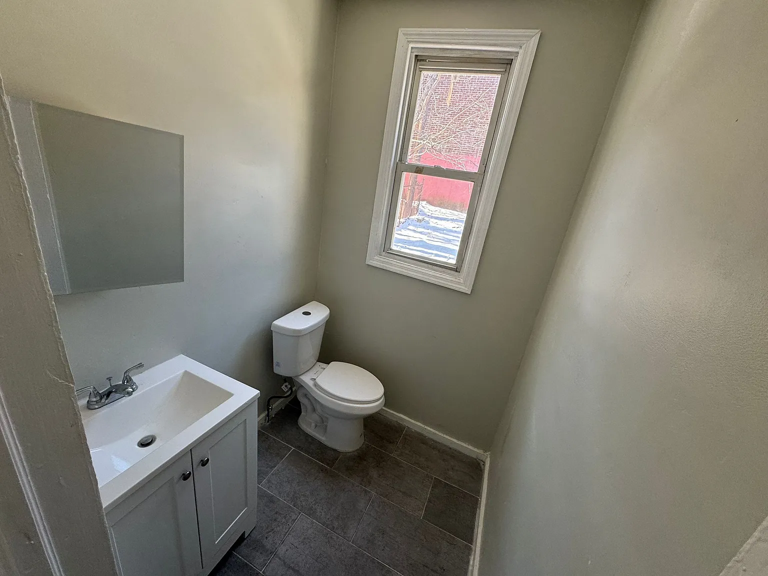 3 bed, $2,200 — Photo 4