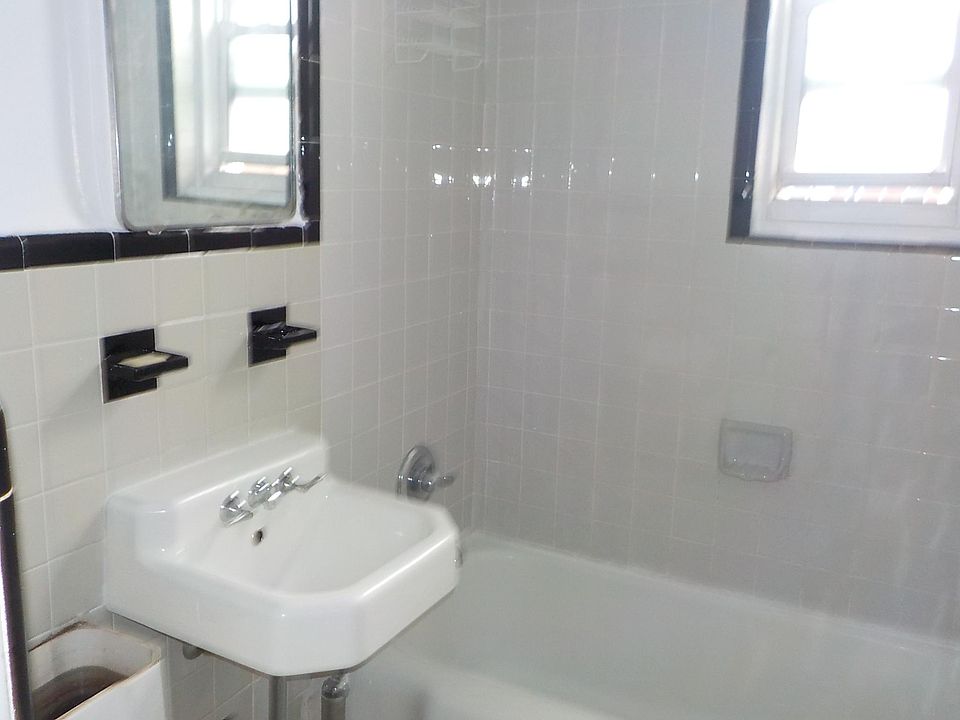 1st image of 26325 73rd Ave Floor 2