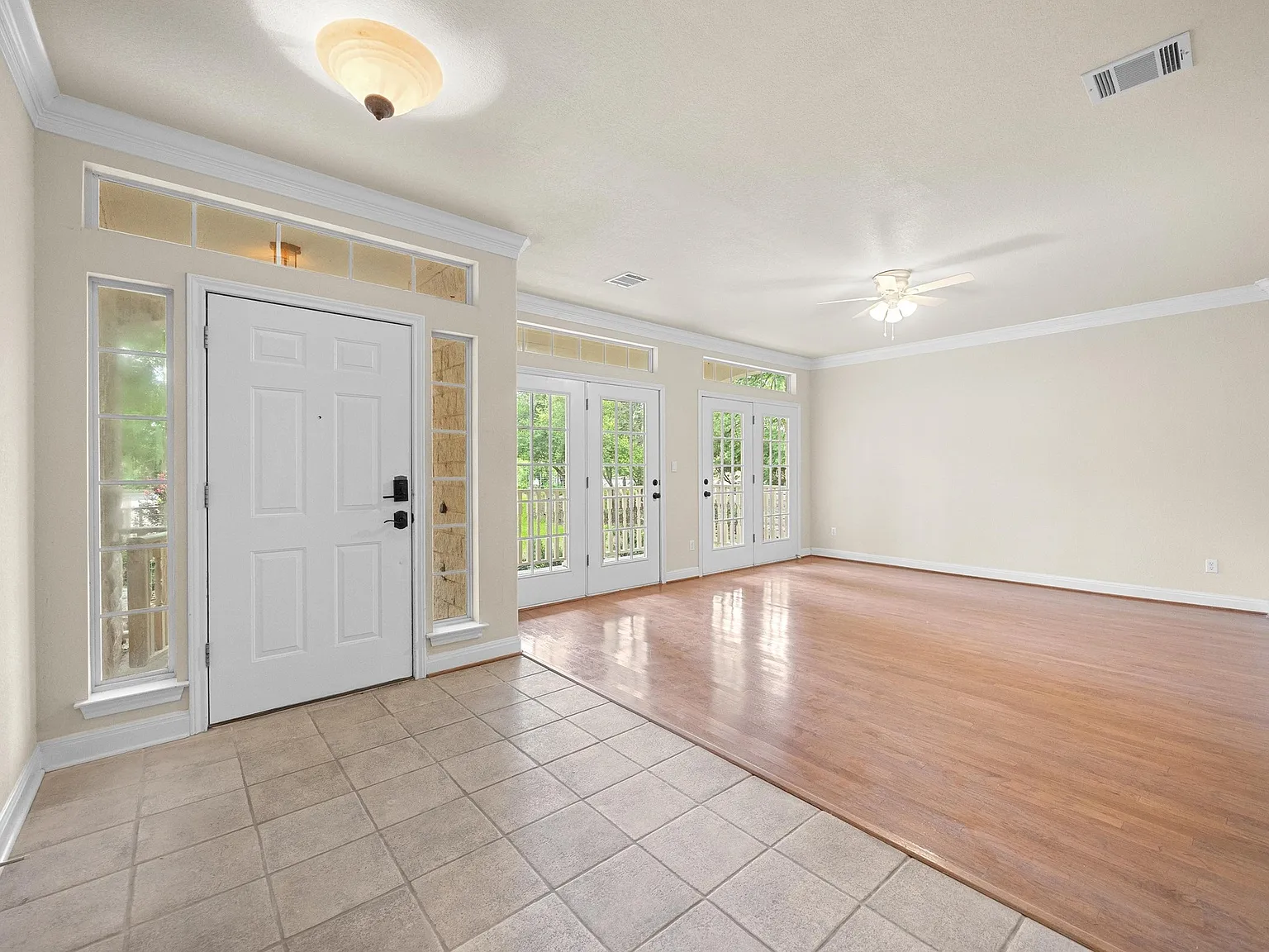 7 bed, 3426 sqft, $7,700 — Photo 4