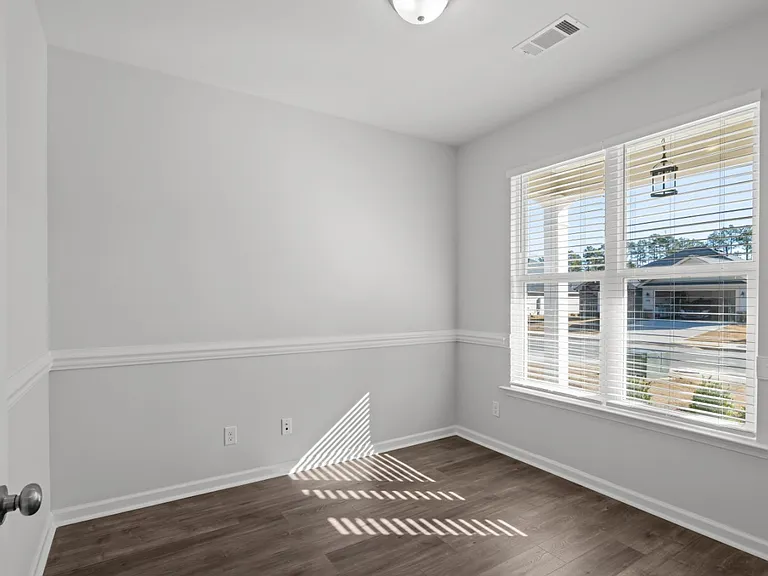 8163 Snelling Dr — Photo 7