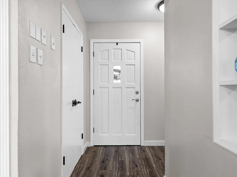 2121 Sunrise Trl — Photo 4