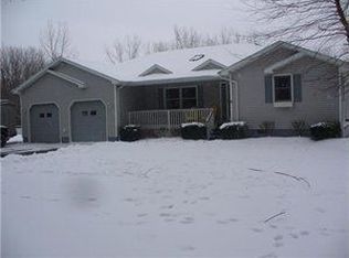 6384 Dale Rd, Newfane, NY 14108