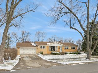 310 Harvard St, Des Plaines, IL 60016