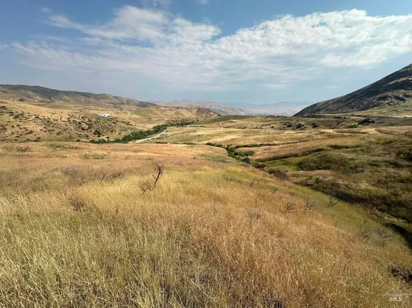 12 Webster Ln #3, Horseshoe Bend, ID 83629