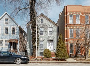 1430 W Superior St #2F, Chicago, IL 60642
