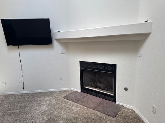 5th image of 1371 Loren Dr #1