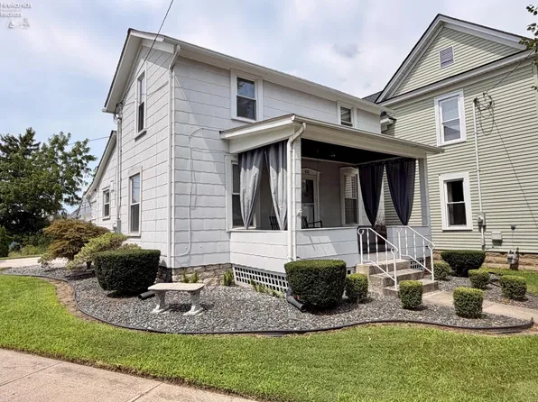400 Jackson St, Fremont, OH 43420