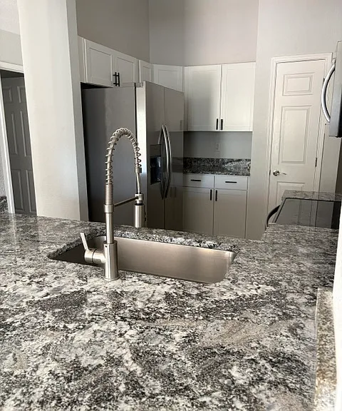 4689 W Lessing Ln — Photo 3