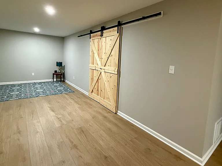 Maddex Dr — Photo 4