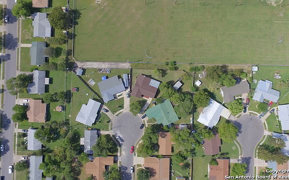 4th image of 127 Meadow Bend Dr