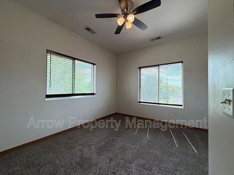 2 bed, 1.0 bath, 850 sqft, $1,325 — Photo 4