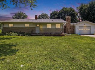 404 Kansas Dr, Goshen, IN 46526