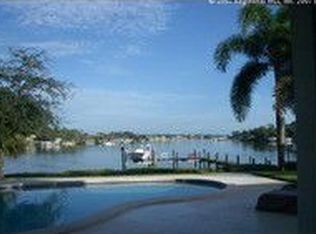 19297 Riverside Dr, Jupiter, FL 33469