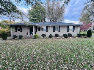 735 Old Highway 52, Lafayette, TN 37083