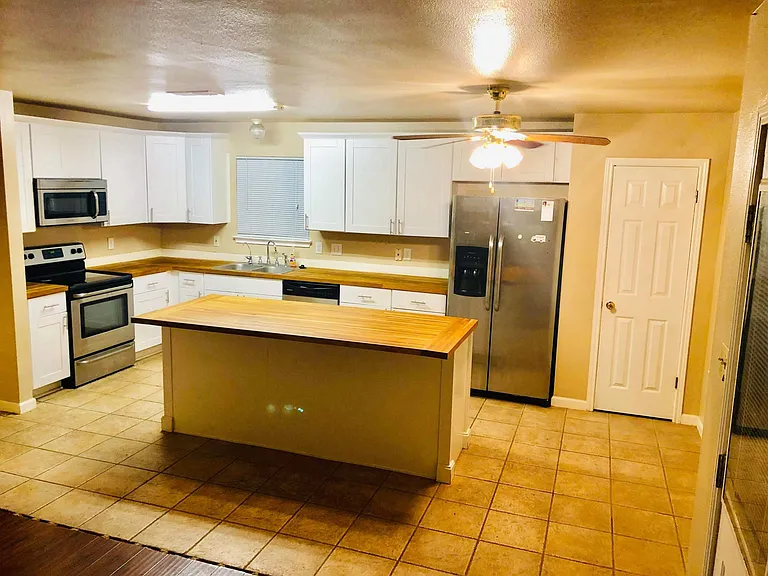 7246 Burns Xing — Photo 16